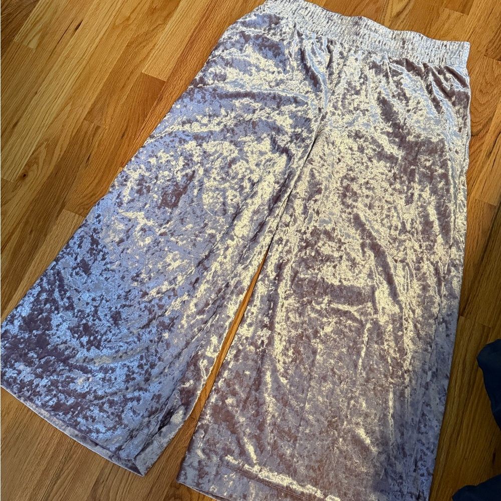 Crushed Velvet Wide-Leg Pants